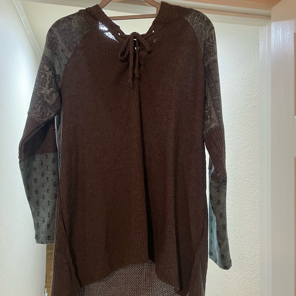 Teal and Gray Long Sleeve Top
